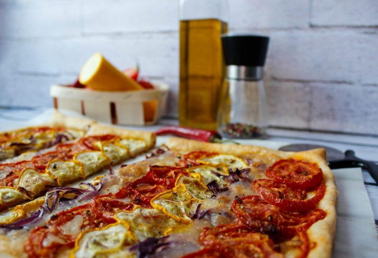 Tarta z cukinii na cieście francuskim