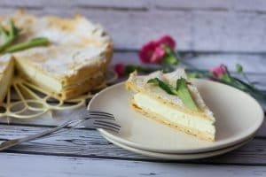 Ciasto eklerkowe z rabarbarem