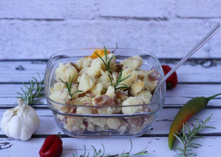 Ziemniaki z czosnkiem i rozmarynem