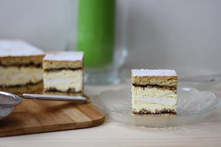 Kruche ciasto z masą budyniową