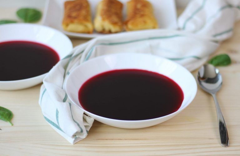 Domowy barszcz czerwony