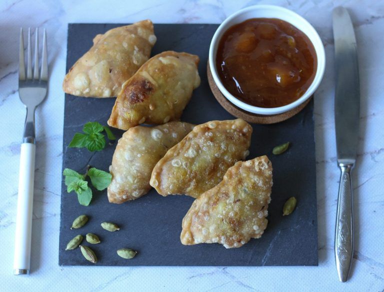 Pierożki samosa