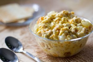 Sałatka z kurczaka z curry