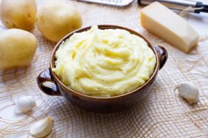 Aligot z serem i ziemniakami