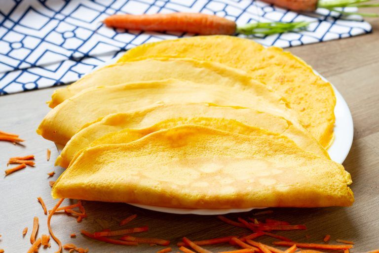 Szybkie naleśniki marchewkowe