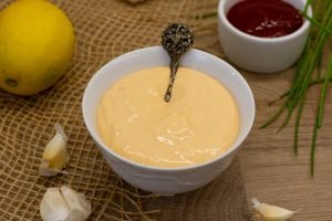 Przepis na majonez sriracha