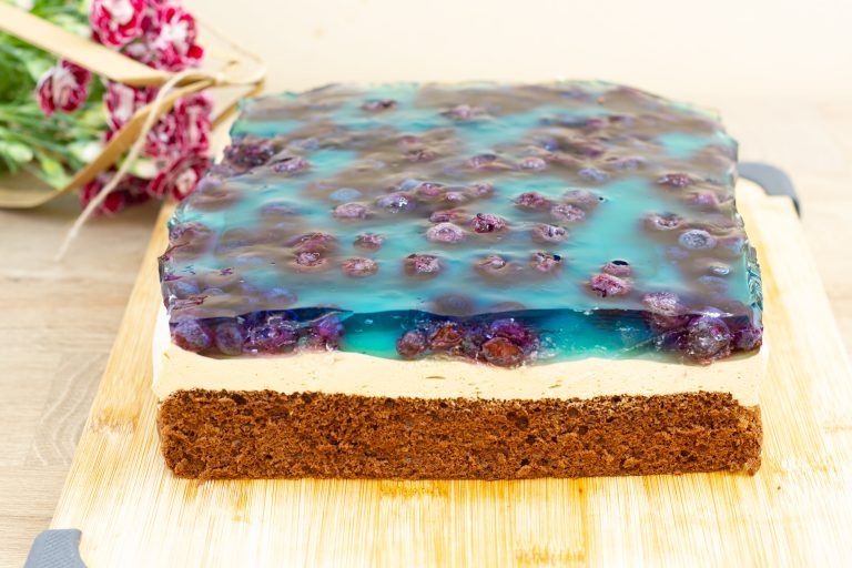 Przepis na ciasto Kawuś z borówkami