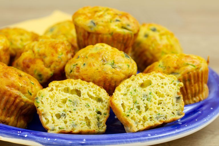 Przepis na muffiny z serem i cukinią