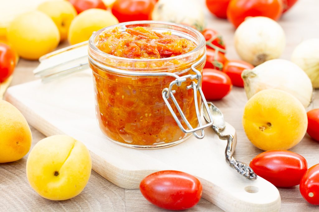 Przepis na chutney z pomidorów i moreli